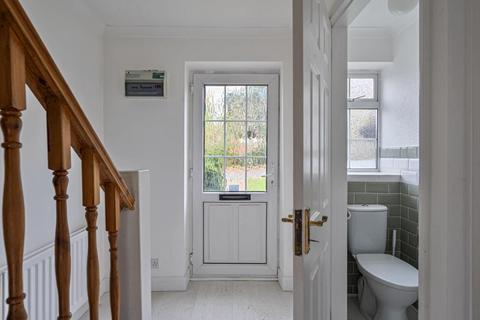 3 bedroom terraced house to rent, Guildford GU2