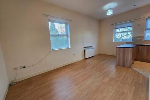 1 bedroom flat to rent,  Bury Old Road , Prestwich M25
