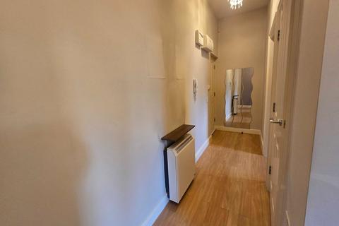 1 bedroom flat to rent,  Bury Old Road , Prestwich M25