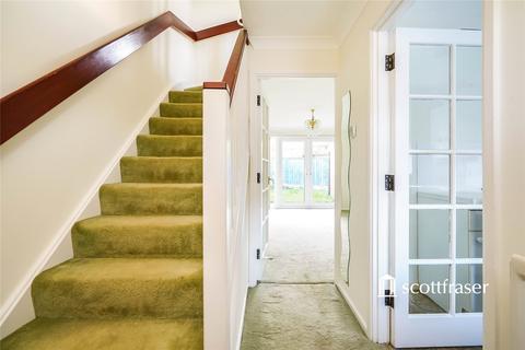 2 bedroom terraced house to rent, Columbine Gardens, OX4