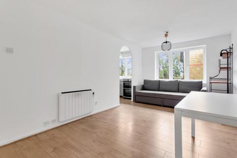 undefined, Riverside Close, London, E5