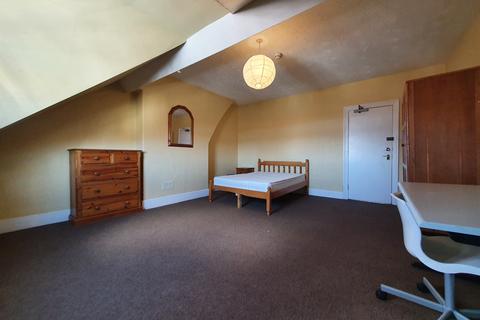 7 bedroom terraced house to rent, Donald Street, Roath, Cardiff, CF24