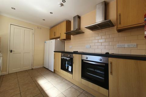 7 bedroom terraced house to rent, Donald Street, Roath, Cardiff, CF24