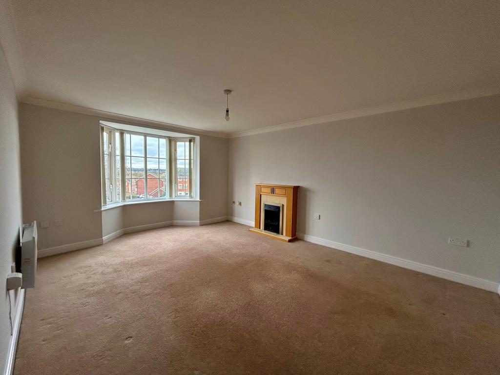 7 Farnborough Drive