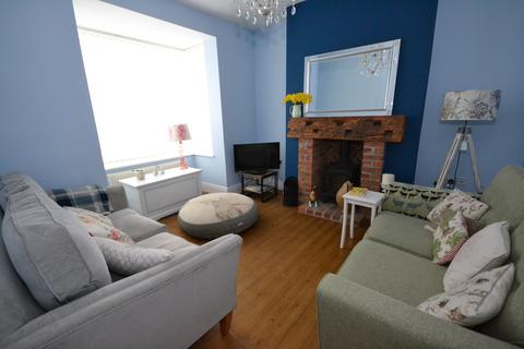 2 bedroom semi-detached house for sale, East End Road, Kingston upon Hull HU12