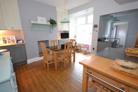 2 bedroom semi-detached house for sale, East End Road, Kingston upon Hull HU12