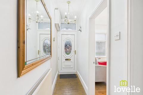 2 bedroom semi-detached house for sale, East End Road, Kingston upon Hull HU12