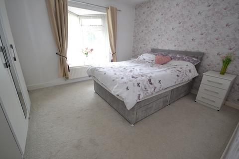 undefined, St Georges Walk, Hull HU9