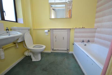 undefined, Wellington Street, Kingston upon Hull HU1