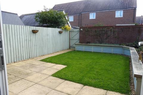 3 bedroom semi-detached house to rent, Barrington Way, Wellington