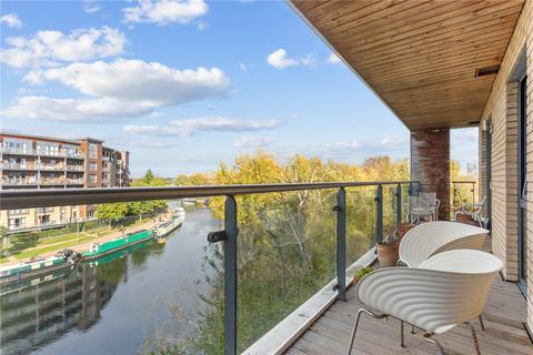 Essex Wharf, London, E5