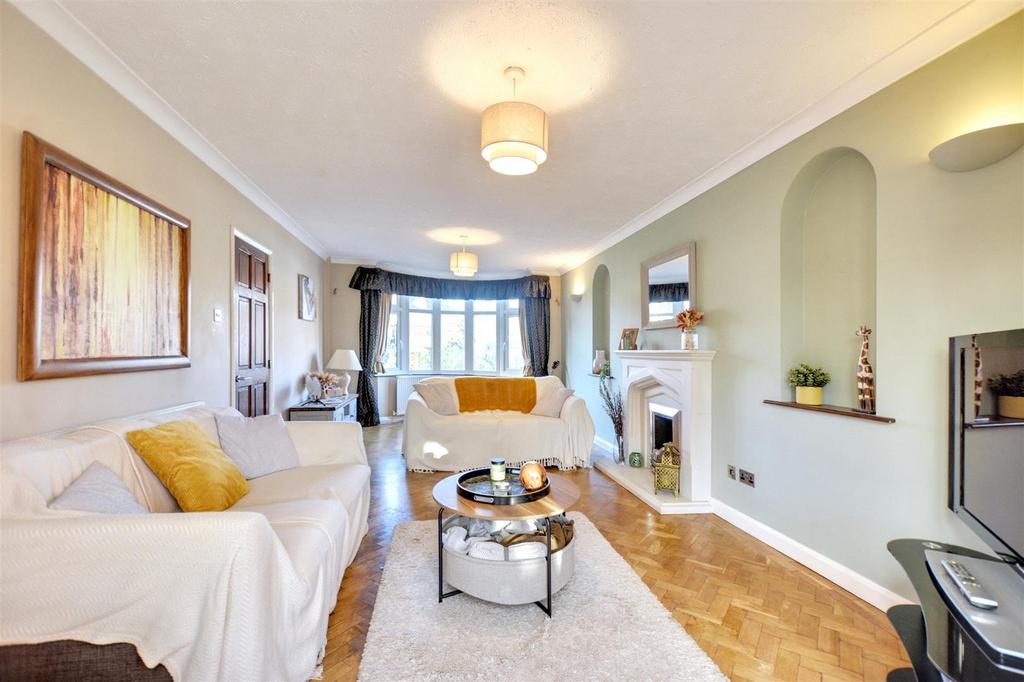 Lounge/Sitting Room