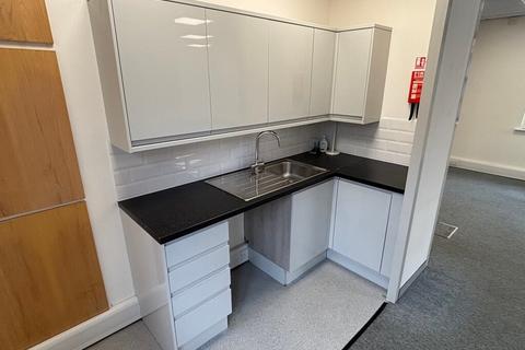Office to rent, Liston Road Marlow SL7 1FD