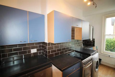 1 bedroom flat to rent, Branksome Road, London SW2