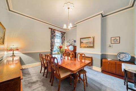 undefined, West End Avenue, Harrogate, HG2
