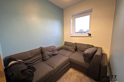 2 bedroom flat for sale, The Clicketts, Tenby, Pembrokeshire. SA70 8DT