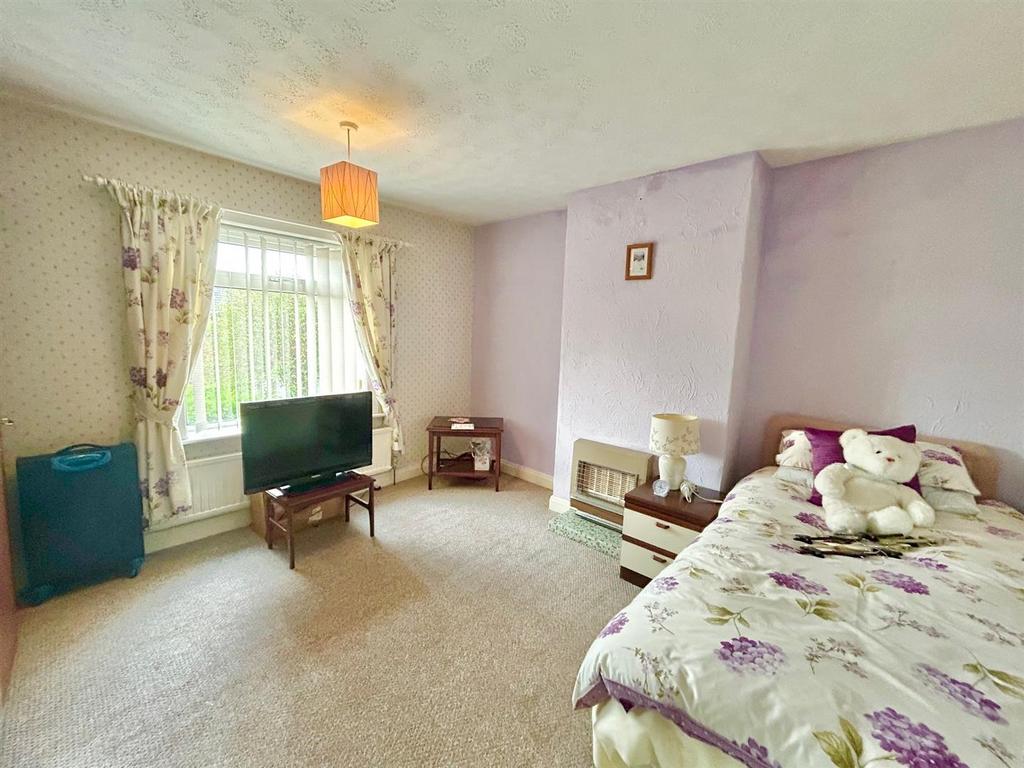 Bedroom2.jpg