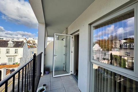 2 bedroom flat to rent, W210 Metropol, St Helier