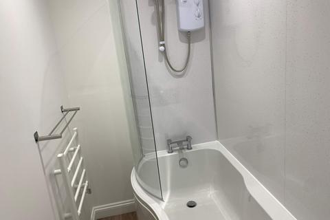 1 bedroom flat to rent, 70 George Street, Ryde, Isle Of Wight, PO33