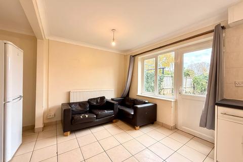 undefined, Field Avenue, Canterbury CT1