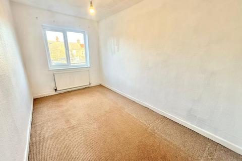 3 bedroom terraced house to rent, Percival Street, Peterborough, PE3