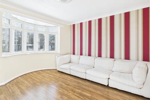 undefined, Seymour Gardens, Feltham
