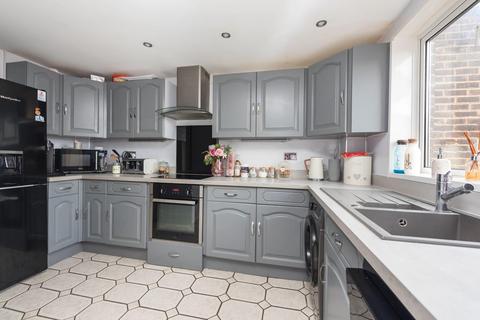 undefined, Shelley Close, Basingstoke RG24