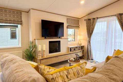 2 bedroom lodge for sale, Allerthorpe East Riding of Yorkshire