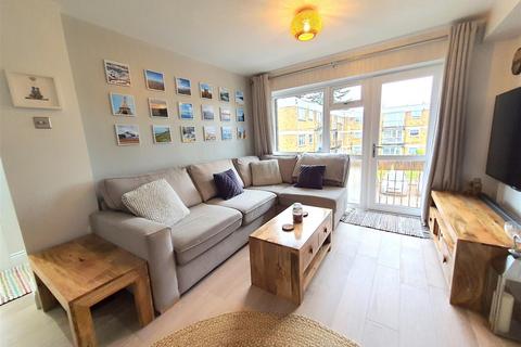2 bedroom apartment for sale, Village Road, Enfield EN1