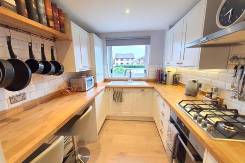 2 bedroom apartment for sale, Village Road, Enfield EN1