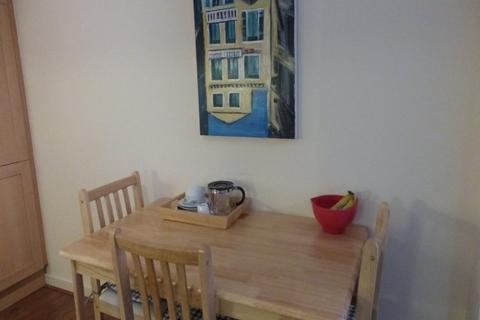 2 bedroom flat to rent, Stenhouse Street West, Edinburgh, EH11