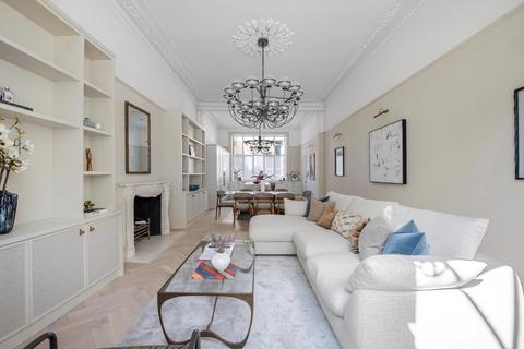 Pembridge Gardens, London, W2
