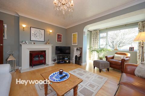 4 bedroom detached house for sale, Paris Avenue, Westlands, Newcastle-under-Lyme, Staffordshire