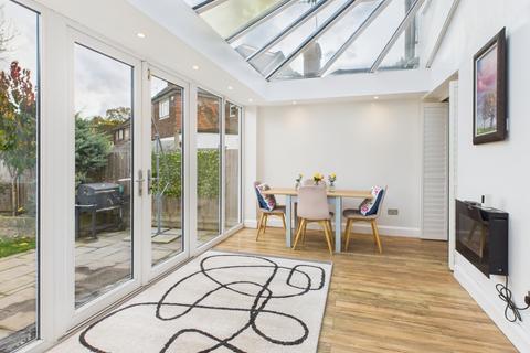 undefined, Gaviots Green, Gerrards Cross, Buckinghamshire, SL9