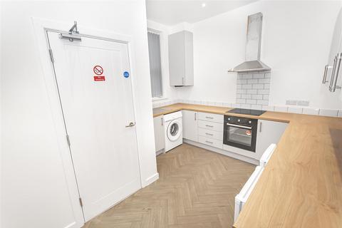 undefined, Bridge Street, Shaw, Oldham