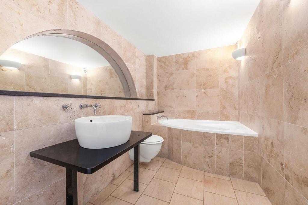 Ensuite 1.JPG