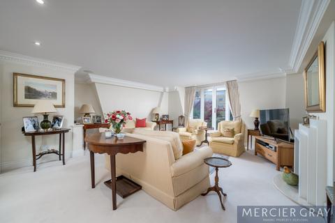 3 bedroom flat to rent, South End Row, London W8