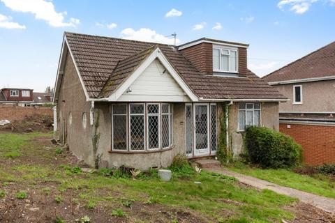 3 bedroom bungalow for sale, Sanyhils Avenue, Brighton BN1