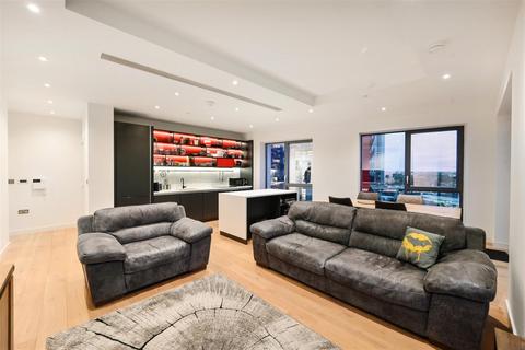 2 bedroom apartment to rent, City Island Way, London