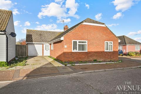 Woodfield Drive, West Mersea, Colchester, Essex, CO5