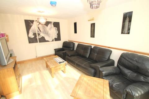 1 bedroom property to rent, 9 Wellbury Terrace, Hemel Hempstead, HP2