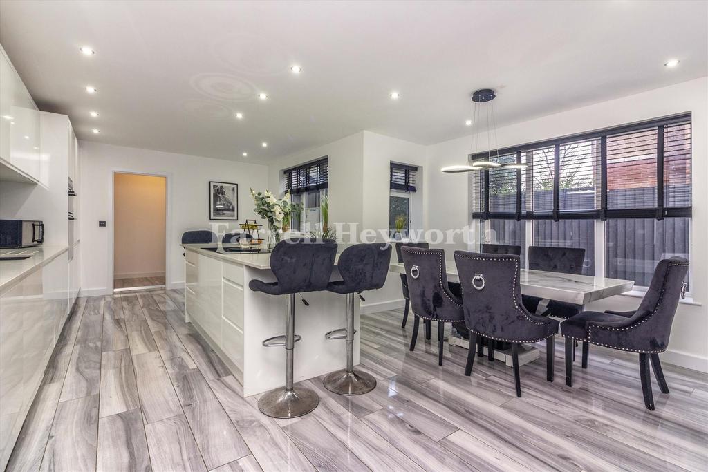 Kitchen f