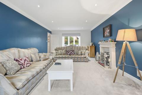 5 bedroom detached house for sale, South View, Dunmow CM6