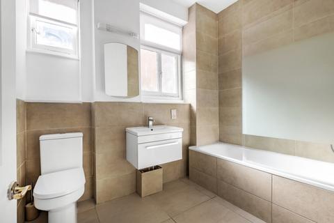 2 bedroom flat to rent, Kelvedon Road, London, SW6