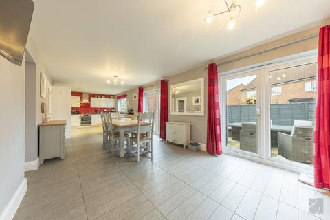 5 bedroom detached house for sale, Norwich Road, Wymondham