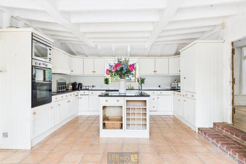 4 bedroom bungalow for sale, Ashwells Road, Pilgrims Hatch, Brentwood, Essex, CM15