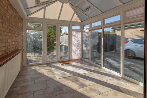 3 bedroom link detached house to rent, South Street, Middle Barton OX7