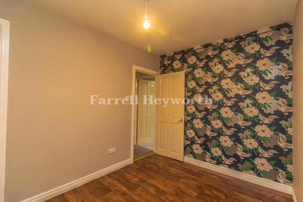 Bedroom 2 image 2