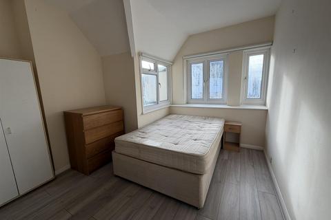 undefined, Finchley Lane, Hendon, London, NW4