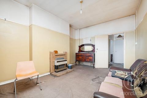 1 bedroom apartment for sale, Landseer House, London NW8